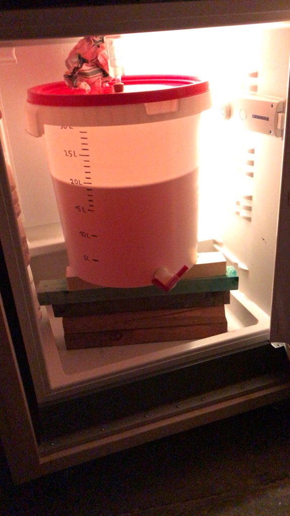 be_brewing's tweet photo. @BarMas Or you can pile up your cut-offs to store your secondary-fermenting Kölsch in your fridge 🤓🍻 https://t.co/03nkHSU4Rp
