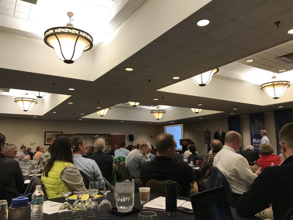 CW_Bill_Tracy's tweet photo. Bias-based bullying in Public Schools at the MPA Fall Conference #MPA_Fall17 @HDCouturier @DurostMPA @MikeBissonMPA https://t.co/6q7KISV3Lt