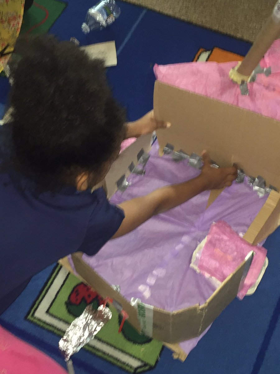 NantucketFirst's tweet image. Nantucket first graders are building their houses for the 4th Little Pig today! #AACPSAWESOME #primarytalentdevelopment