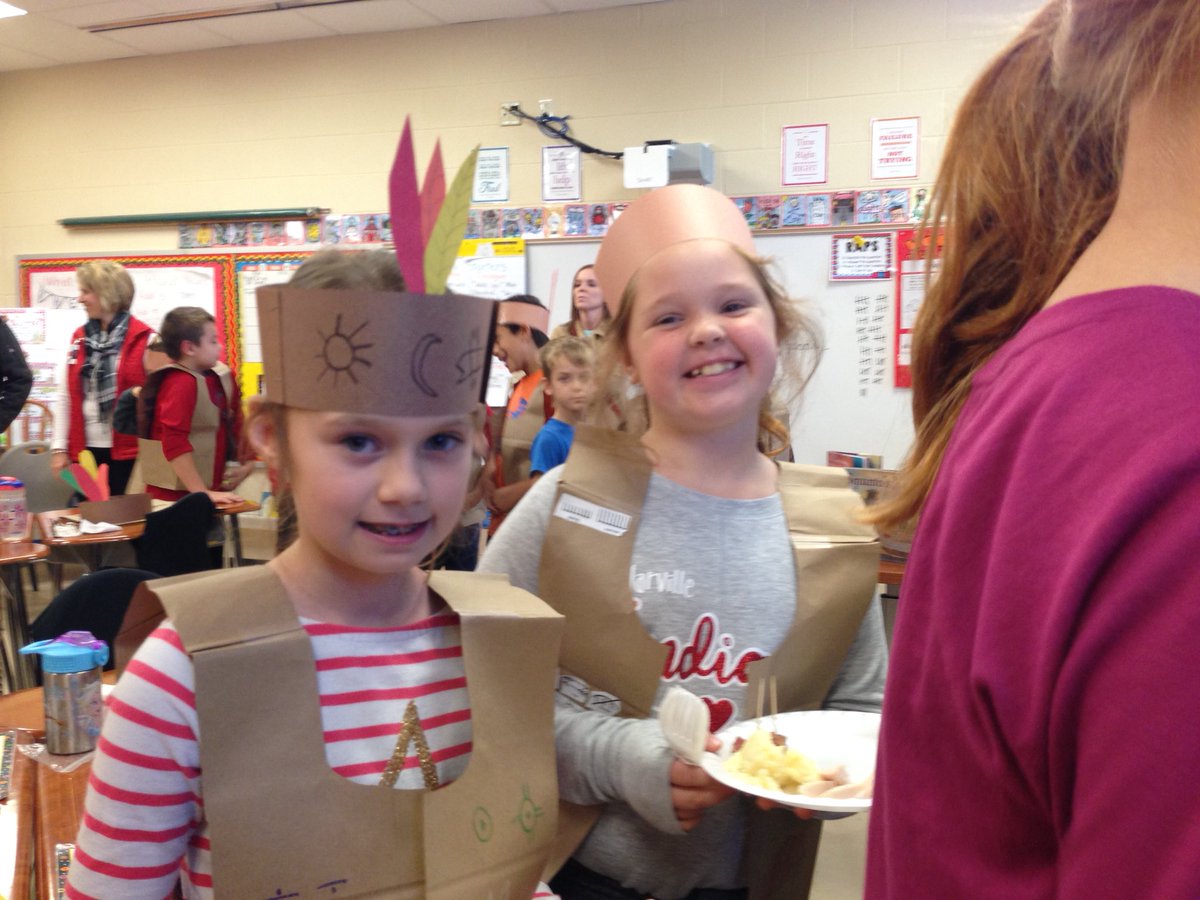 Third grade Thanksgiving feast! Thanks parents! #MyOhioClassroom