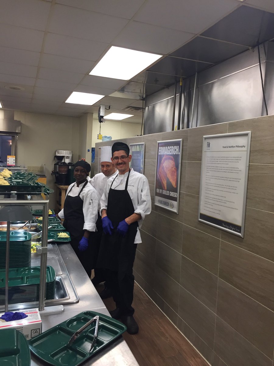 So #grateful for <a href="/FlikISDining/">FLIK Independent School Dining</a>.  Their team provides the healthiest and most delicious fd every day, and with smiles!
