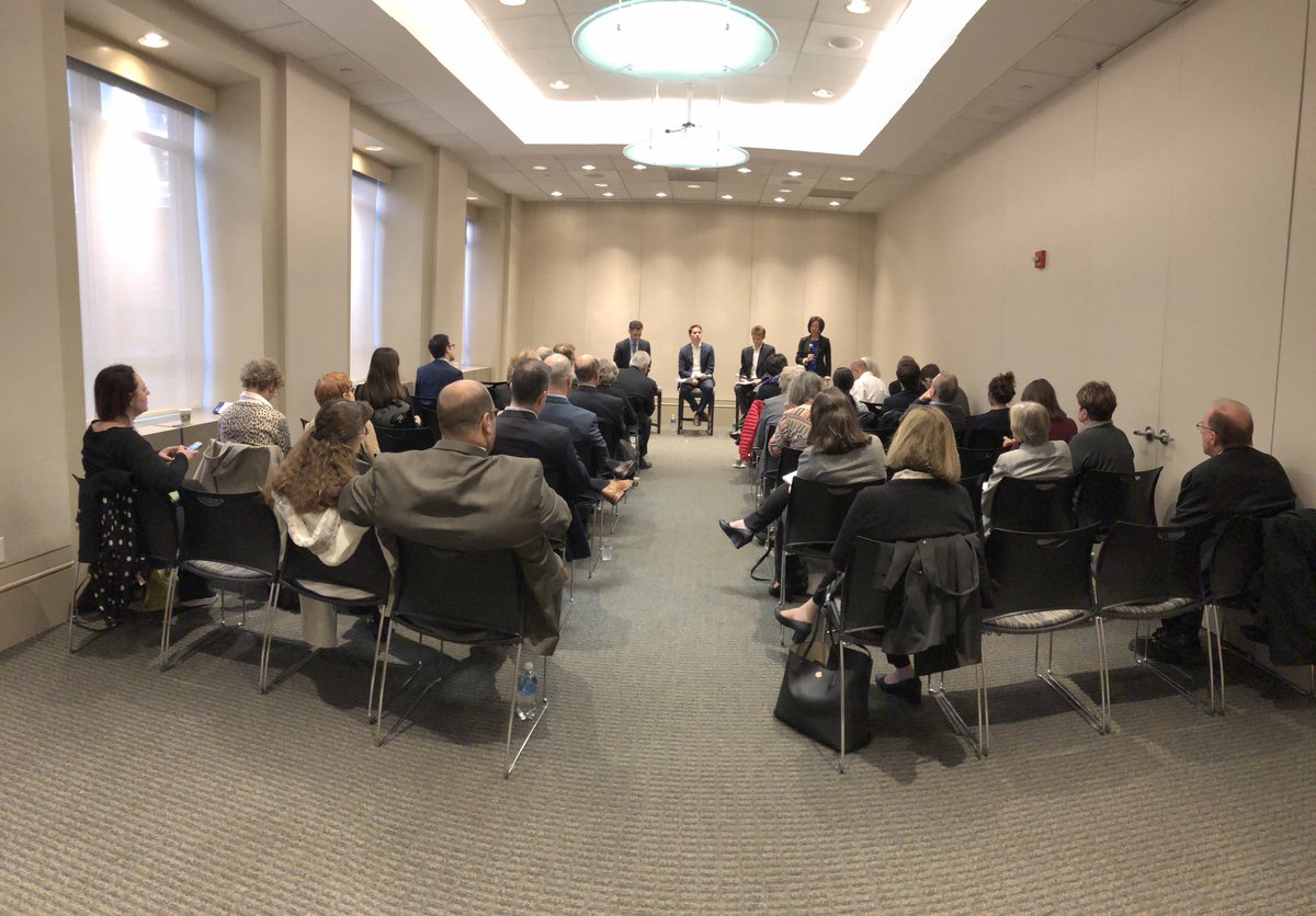 WACAmerica's tweet photo. Thanks to @BrookingsInst for hosting Off-Site Think Tank visits! We had an outstanding discussion about Global Cities and Inclusive Economic Growth. @amy_liuw @BrookingsMetro #WACA2017 #GlobalCitiesInitiative #FutureofAmericanLeadership https://t.co/tDEg7Rdf8R