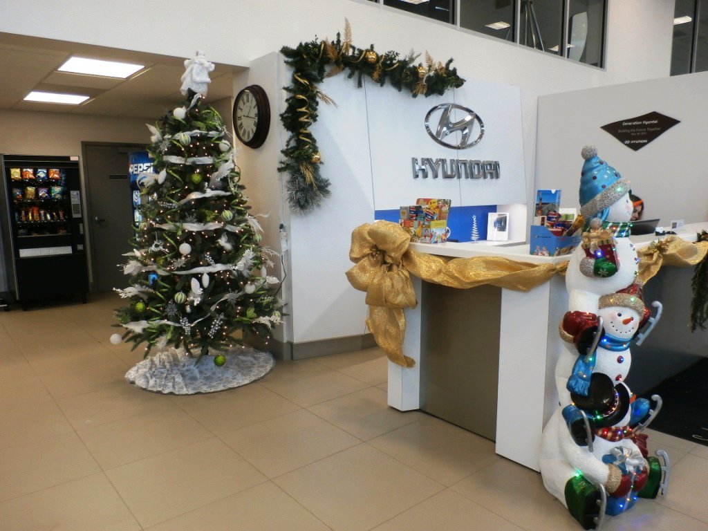 GenHyundai's tweet photo. In the Holiday Spirit #Restigouche #Hyundai #ChristmasIsComing #HolidaysAreComing https://t.co/U692SAtcKz