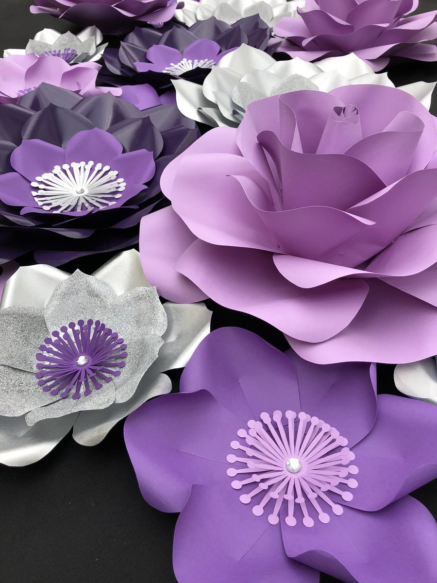 cutepaperflowe1's tweet photo. Beautiful paper flower backdrop #cutepaperflowers #flowerdecore #roses #paperflowers #paperflowerwall #paperflowerbackdrop  #nuerserydecore #paperflowers #paperflowerwall #giantpaperflowers #handmade #lasvegas #partydecor #craft #customemade #homedecor #supportsmallbusiness https://t.co/qbfhHFYAQb