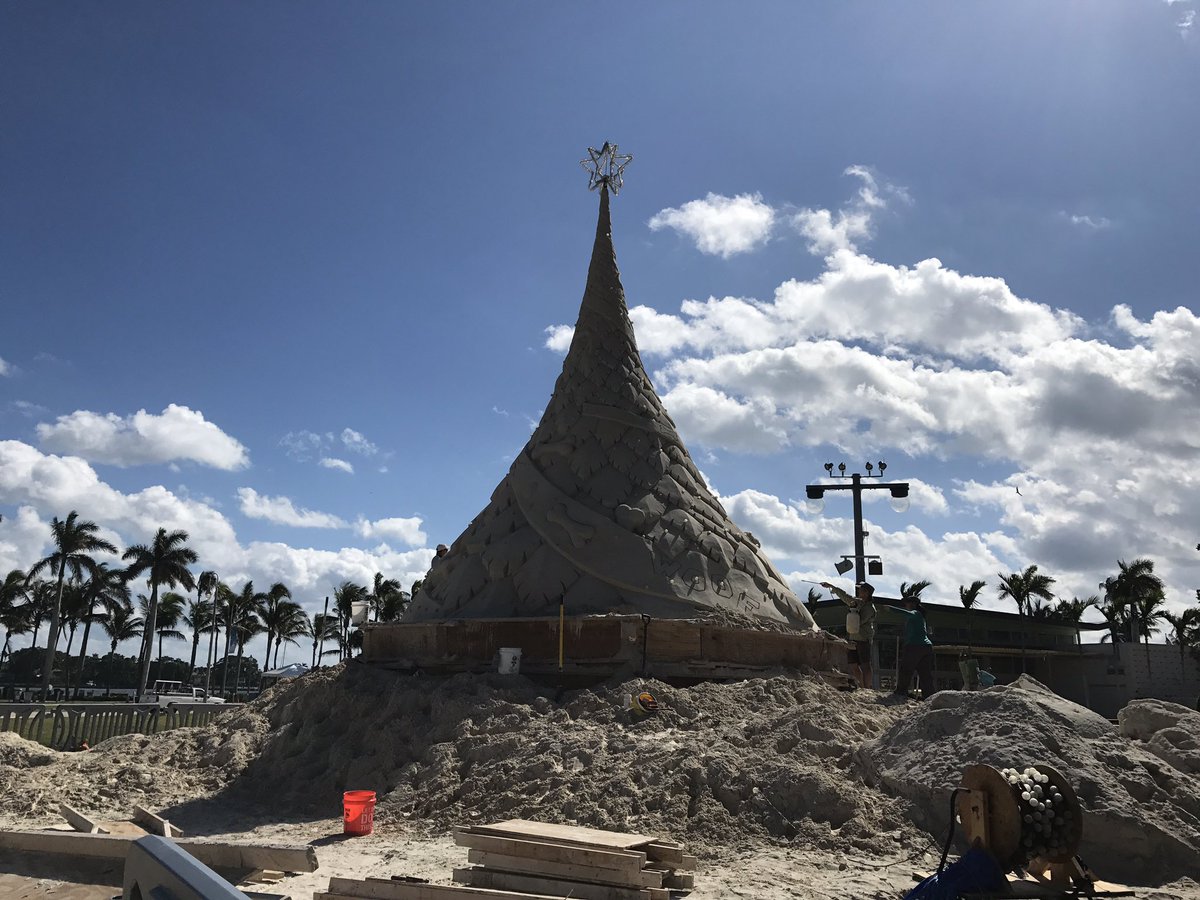 AmyLipman's tweet photo. Sandi is starting to really take shape in West Palm Beach! https://t.co/ONuqhVioVm