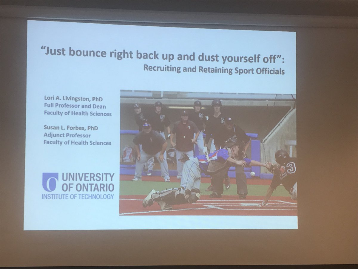 BaseballNL's tweet photo. Great picture from @UOIT in their #BCFM17 session with the umpires to start off their afternoon PowerPoint #TeamNL #BCanNats @baseballcanada https://t.co/FQvZssyK5N