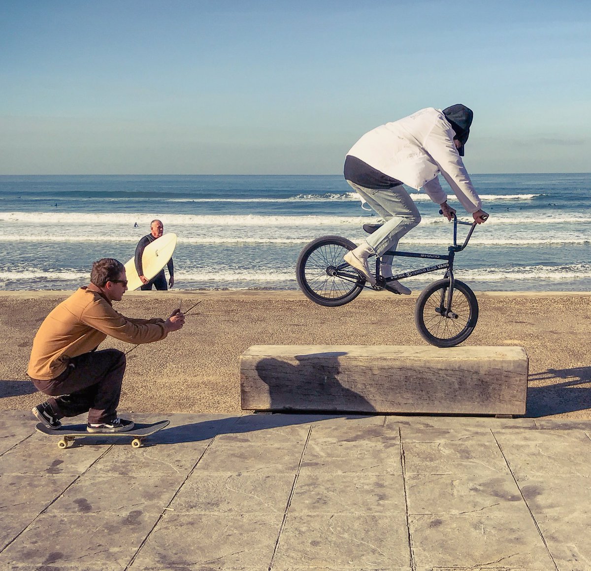 🤙🏼 Tubular day in Biarritz shooting for <a href="/NeffosFrance/">Neffos France</a> with the family ❤️ Photo by <a href="/VincePerraud/">vince perraud</a> #shotwithneffos