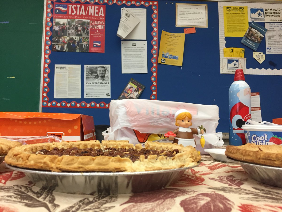 GoRuskEagles's tweet photo. Pie Day! Way to go Eagles! https://t.co/7vvR3ri3Rf