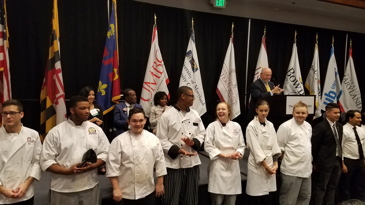 UatShadyGrove's tweet photo. Thank you to the @UMESNews Hospitality &amp; Tourism Management students at USG who worked on today's Scholarship &amp; Donor Recognition event. #USGScholarships https://t.co/MSzW3l9wg3