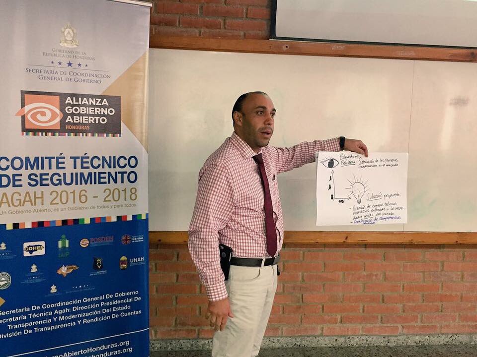 LabicHonduras's tweet photo. Solución : “Creación de carreras técnicas enfocadas en las necesidades reales del mercado”👌🏼 #HondurasInnova https://t.co/cGKCVyGz56