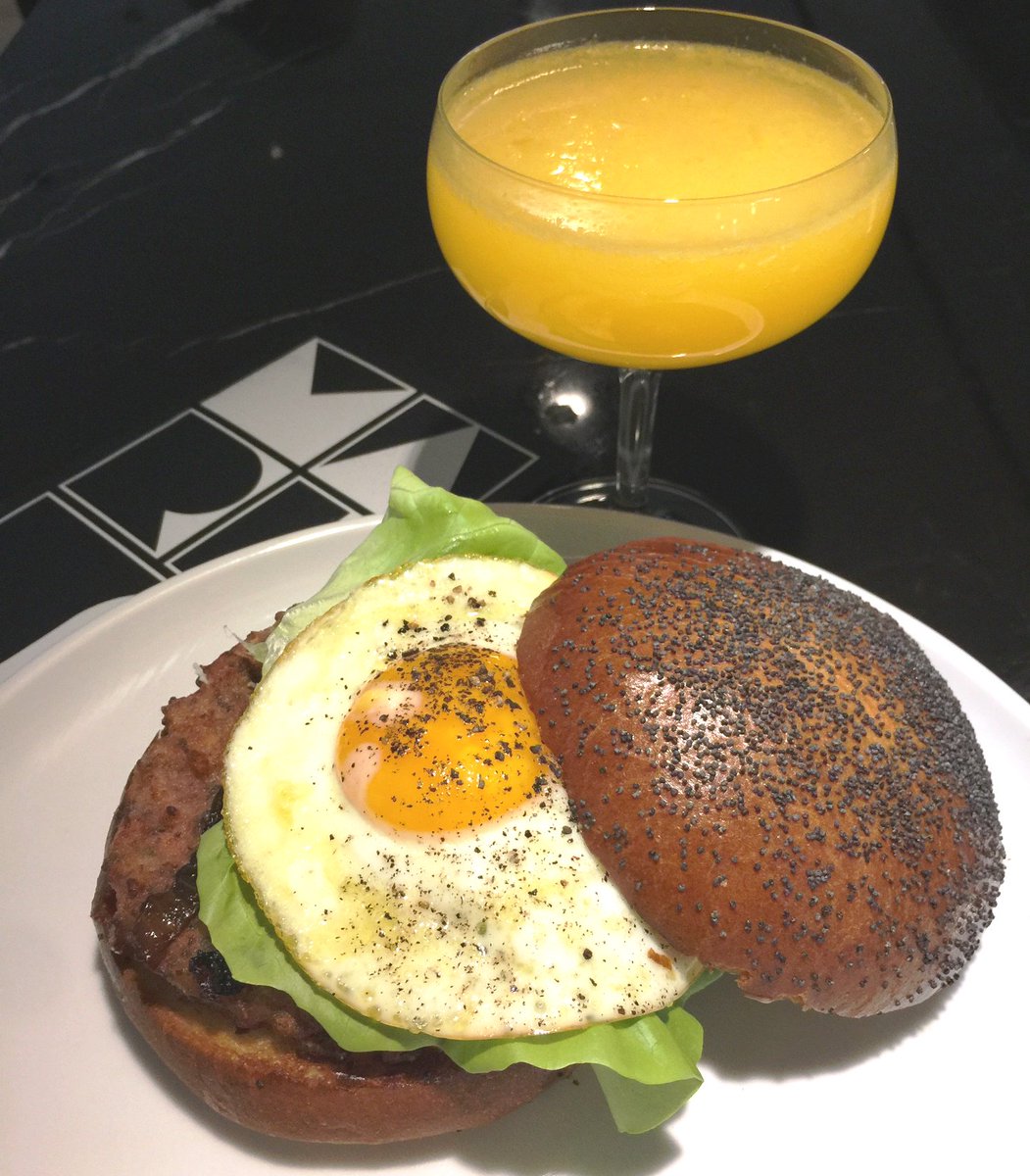 marisol_chicago's tweet photo. Brunch is now offered at @marisol_chicago on the weekend; even a meat-lover can't deny this delicious veggie burger. Reservations: https://t.co/XKUdX0o411 https://t.co/h3eRcacOOx