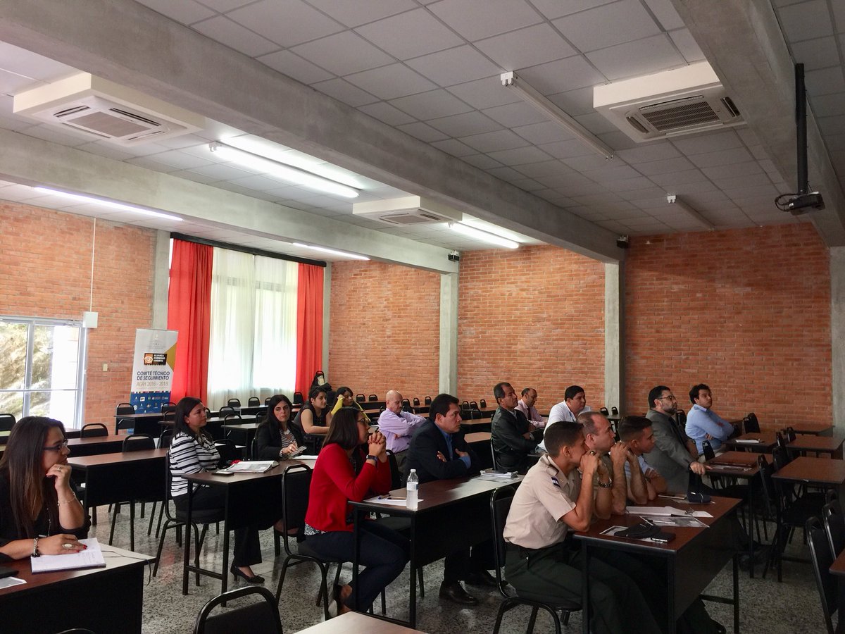 LabicHonduras's tweet photo. ¡Así se llevó a cabo el taller de Co-creación Ciudadana con miembros de la Academia y Empresa Privada! #HondurasInnova 👏🏼👏🏼 https://t.co/MbeWyCxHVv