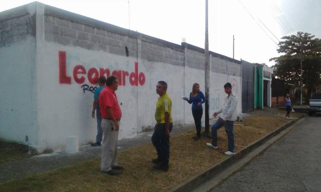 pcvbarinas's tweet photo. #TrayectoriadeLuchaProbadaenElMunicipio Jornada Muralista del PCV Barinas y la Brigada de Propaganda "Homero Pérez" https://t.co/Fc9wSnTid8
