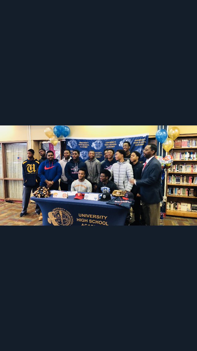 AT_Warriors's tweet photo. Congratulations to our Center Fielder Khalil Smith on Signing with Bethune Cookman University 🐯 and 3rd Baseman Tony Lyons on signing with Indiana Purdue University- Fort Wayne 🐘 @ying_lil @Tony_3335 https://t.co/KXw4znGhG0