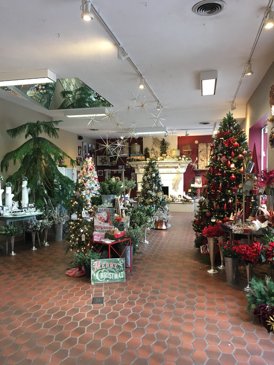 bitterrootfs's tweet photo. It looks like Christmas here at the flower shop! #holidayseason #ChristmasIsComing https://t.co/Zbqx7ROsPL