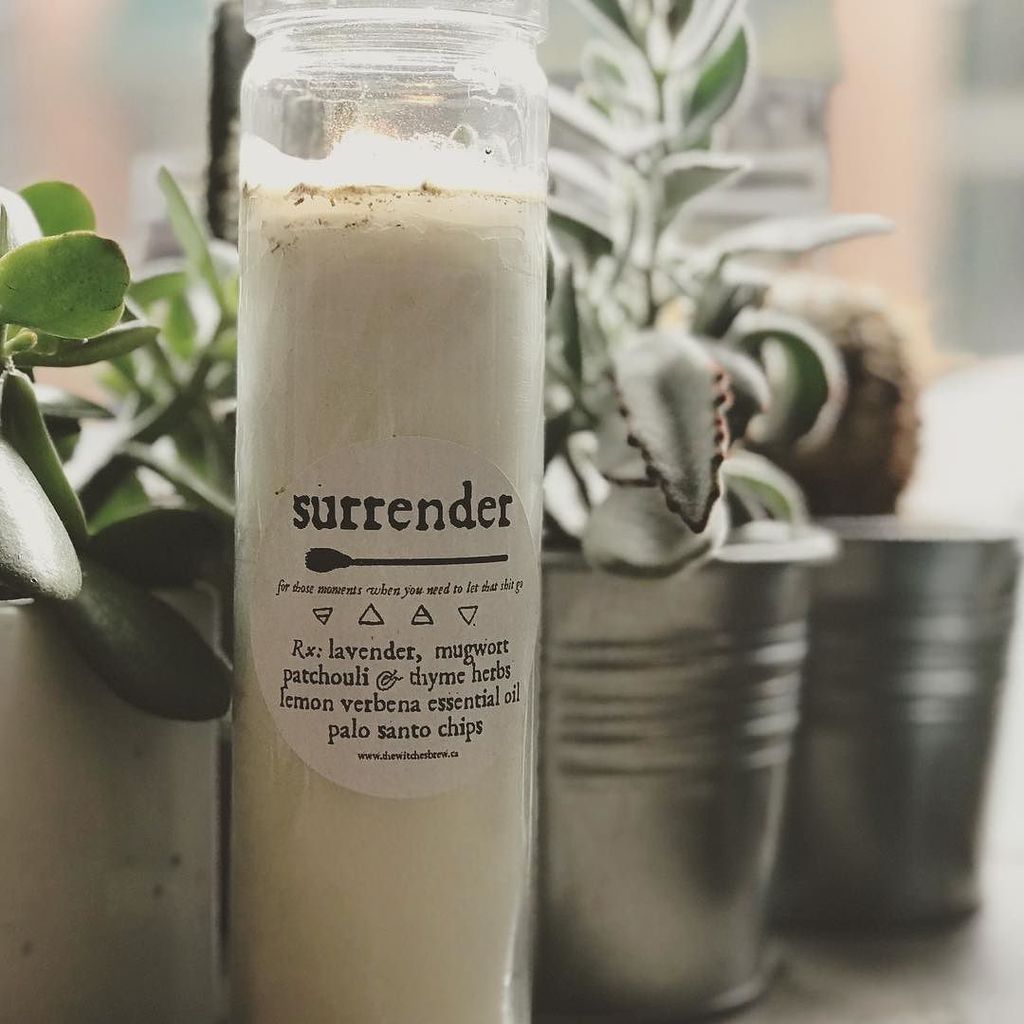 _thewitchesbrew's tweet photo. I made some candles that are available in the shop (which is open ;), fixed with lavender, mugwort, patchouli &amp; thyme herbs &amp; palo santo wood , along with lemon verbena essential oil, as a reminder that growth hurts.  giving birth is painful, but its the… https://t.co/t5WOTw3VfS https://t.co/QeuQXKj1bA