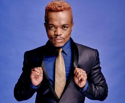 LovingLocalMag's tweet photo. Our host this evening! The multi-talented @somizi #eskomjoyandjewels #joyandjewels  @EskomFoundation https://t.co/39IY52NEbQ