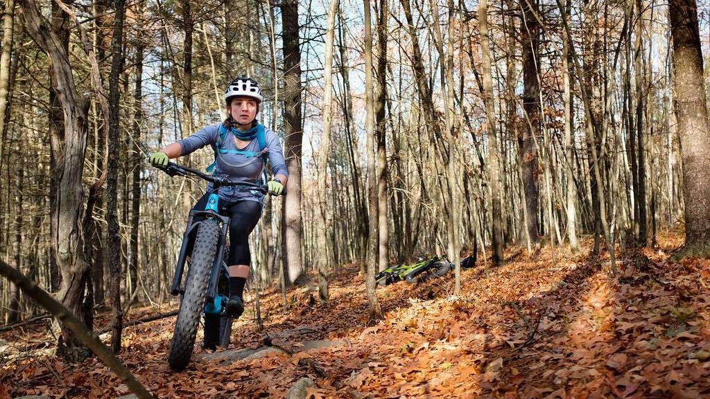 TourignyAlex's tweet photo. @alexandrabye riding a slippery Horse Hill single track.
.
.
#mtb #mountainbike #getoutside #exploremore #fatbike #salsa #getoutsidenh #ridenh #findyouradventure #live #lifestyle #mylife #adventure #salsacycles #newengland #naturalnewengland #fujifilm #x… https://t.co/lNMgSB2aSR https://t.co/nPMbqOM4jl