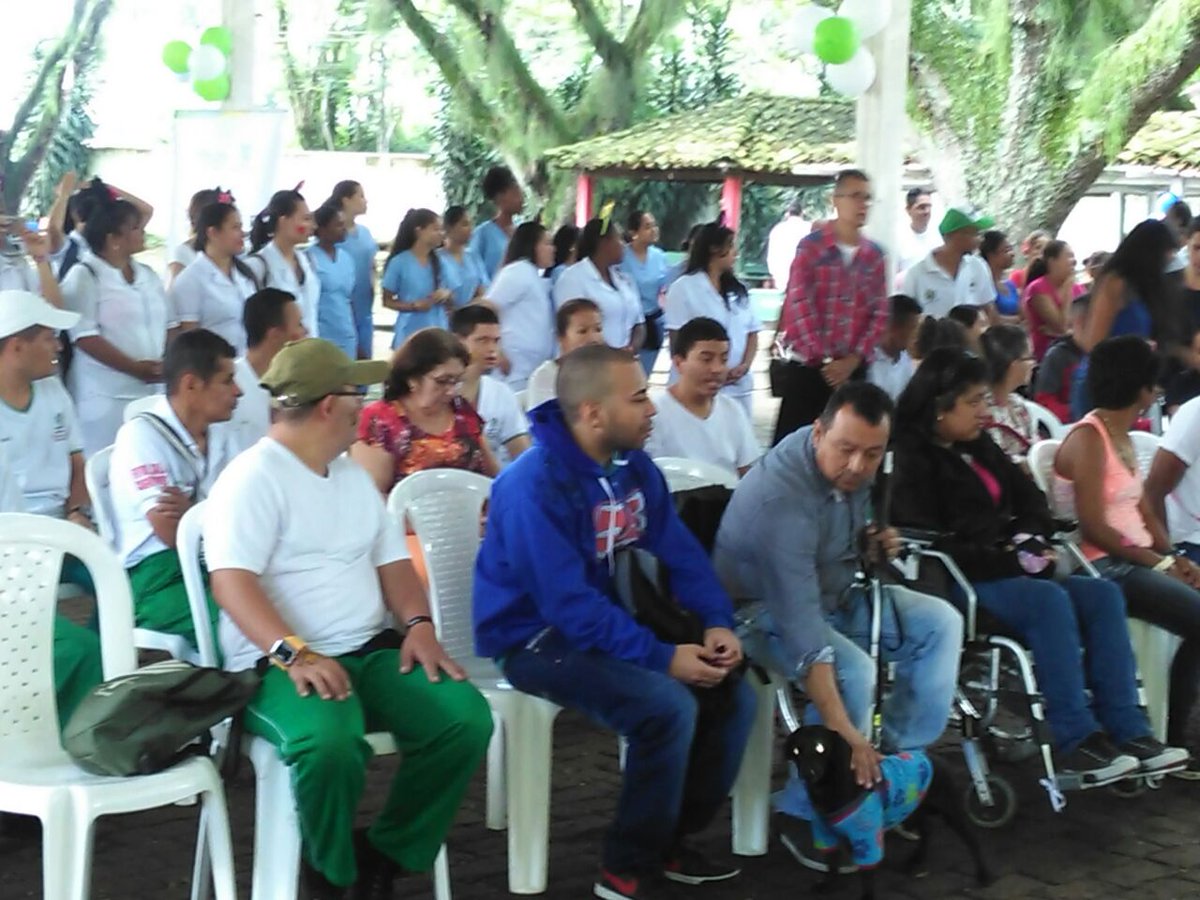 DORISPIZARROM1's tweet photo. #17Nov2017 Dra Doris Pizarro M #SecDesarrSocialYPartic de la @GobValle #FeriaSinLimites #TuluaValle #ProgramaDeDiscapacidad
"Emprendedores https://t.co/JAu1VWVW8K