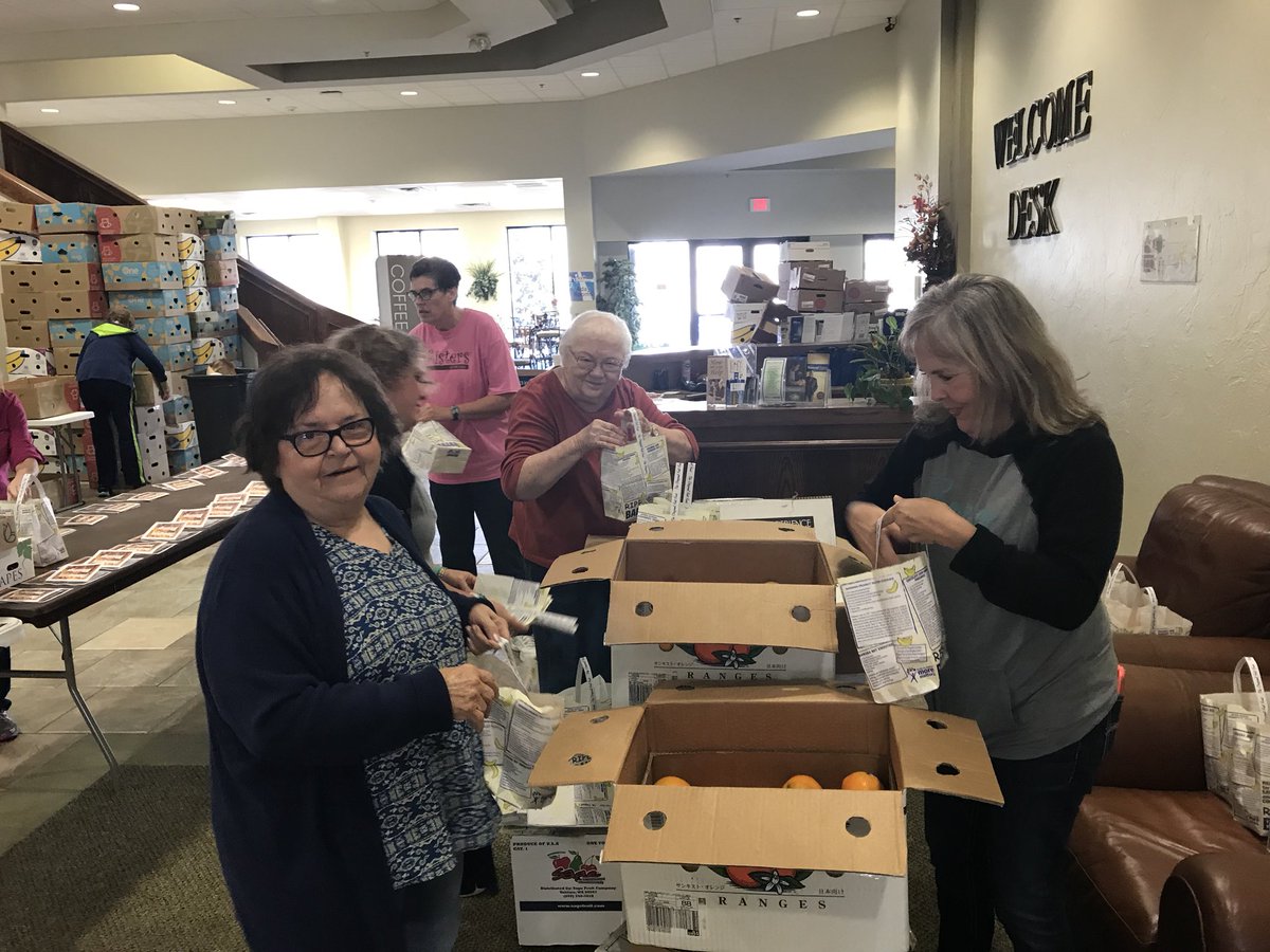 BradleyGraves's tweet photo. This Sunday, FBCAda will give away 200+ Blessing Baskets and share the gospel with hundreds of people in our community. Pray for us please https://t.co/pa4NxcOsKh