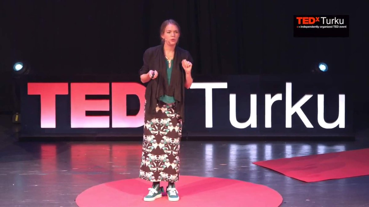 150 % more retweets when you enclose a picture. Salla Lehtipuu #texdturku.