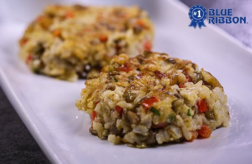BlueRibbonRice's tweet photo. Our Lentil &amp; Brown Rice Cakes w/ Mediterranean Salsa are the ultimate crowd pleasers for your next get together. https://t.co/bWvAWz5aBm https://t.co/CxSldGYzIA