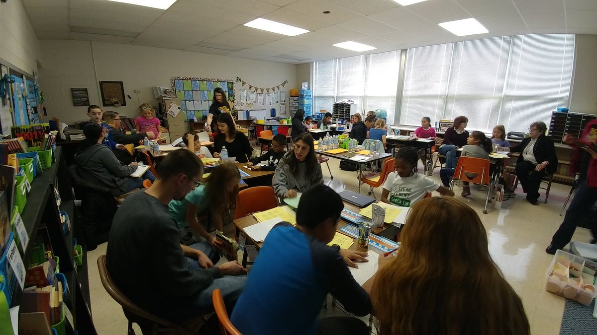dr_aherne's tweet photo. Parents experiencing the Daily 5 in 4th grade. @ML_School #mlm345 https://t.co/pSKFW40Jzc