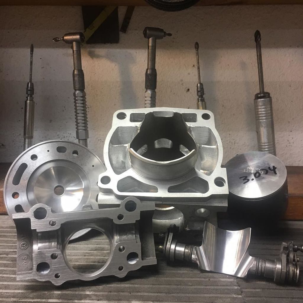 BoykoRacing's tweet photo. KTM all finished ready for Casey to assemble #machineshop #motorcycleshop #2stroke #yamaha #honda #suzuki #fmf #ktm #2strokers #boykoracing #costamesa https://t.co/LXdwGlx3U2 https://t.co/2skWte7eJk