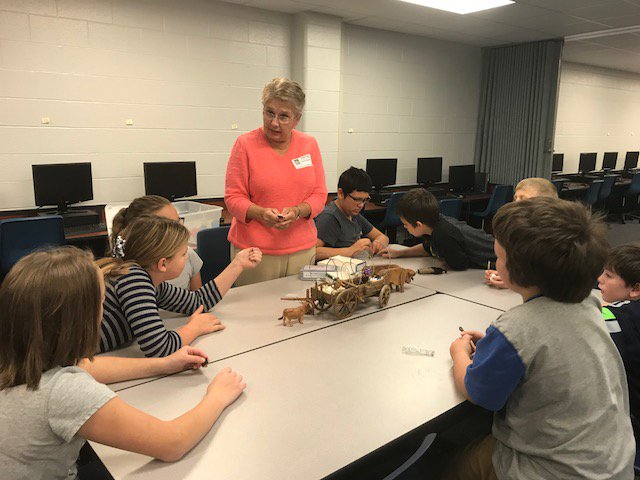 MrsLithgowgis's tweet photo. More Covered Wagon Project. #hubgow #gcscpride #success4GIS https://t.co/LcNpH1PrYH