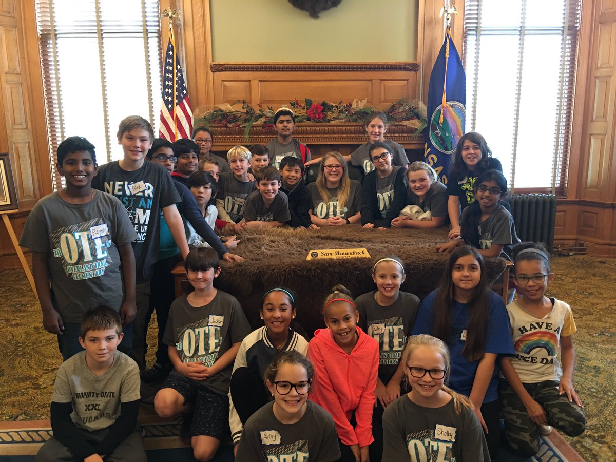 OTEfranchett's tweet photo. We had a great time on our #fieldtrip to the #kansasstatecapitol in #topeka today. We rode in the original elevator, climbed the stairs to the dome, admired the art & architecture, visited the meeting rooms & governor's office #fifthgraderocks #oteconnect https://t.co/kcduIiHpXB