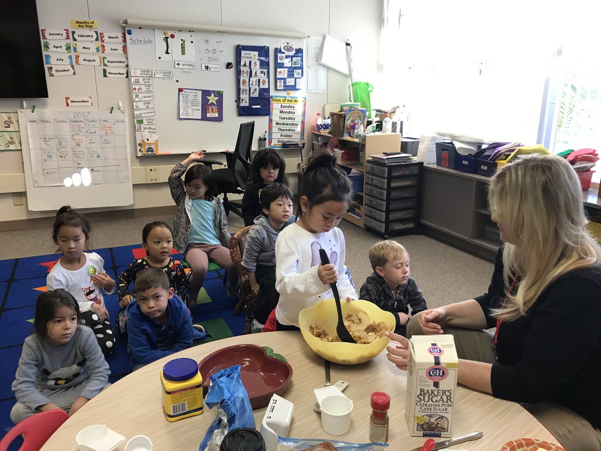 USDDanielle's tweet photo. Thanksgiving fun! Making Apple cobbler with TK. Can you guess how many TK students long an apple peel is? Ask a TK student. #usdlearns #usd_sup https://t.co/GLO8qE8hA8