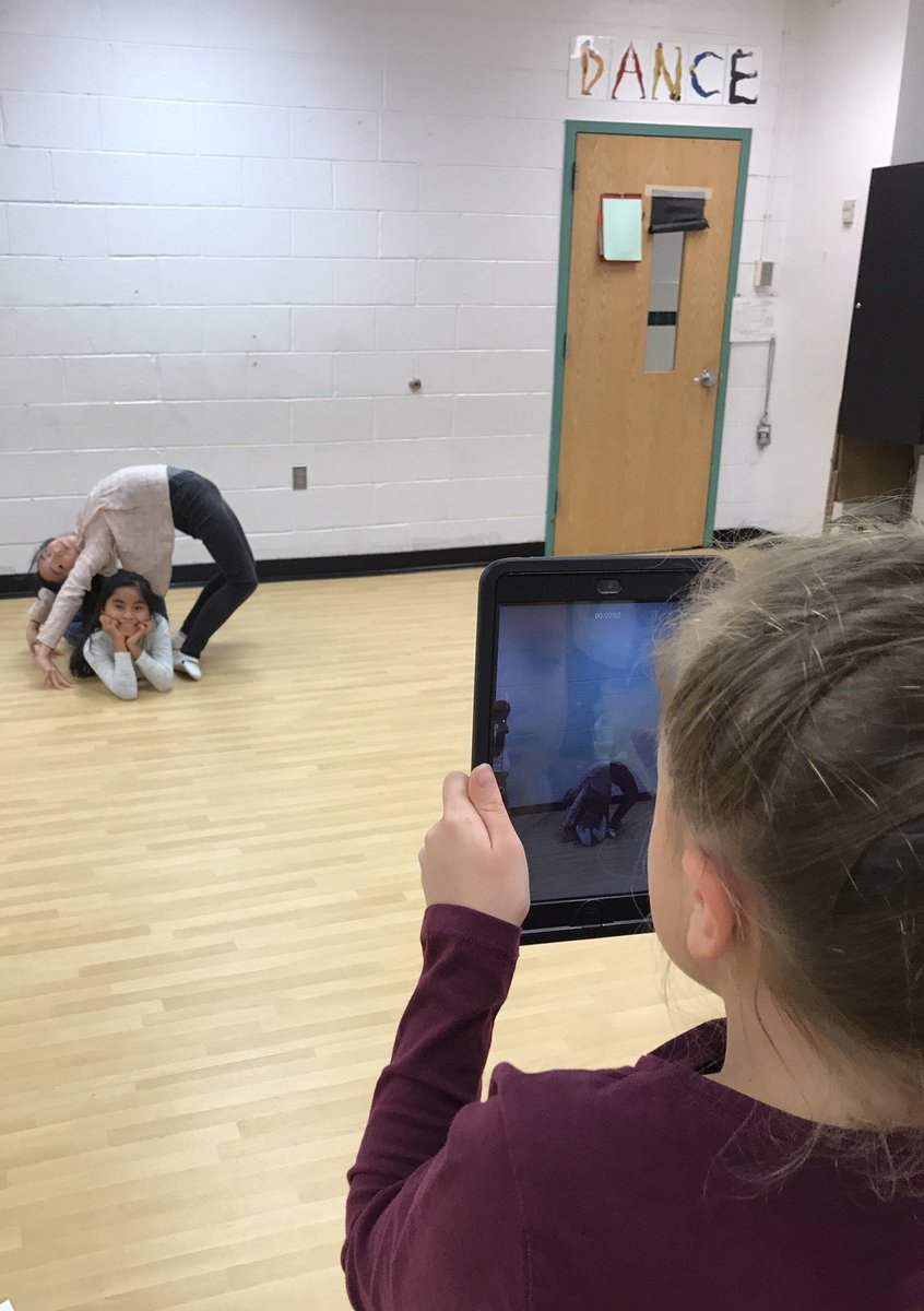 DanceHwes's tweet photo. Full #steam ahead! 4th Grade Dancers are using technology to learn about the elements of dance! @HWES_Science @HuntersWoodsES https://t.co/CmtntFJ9iL