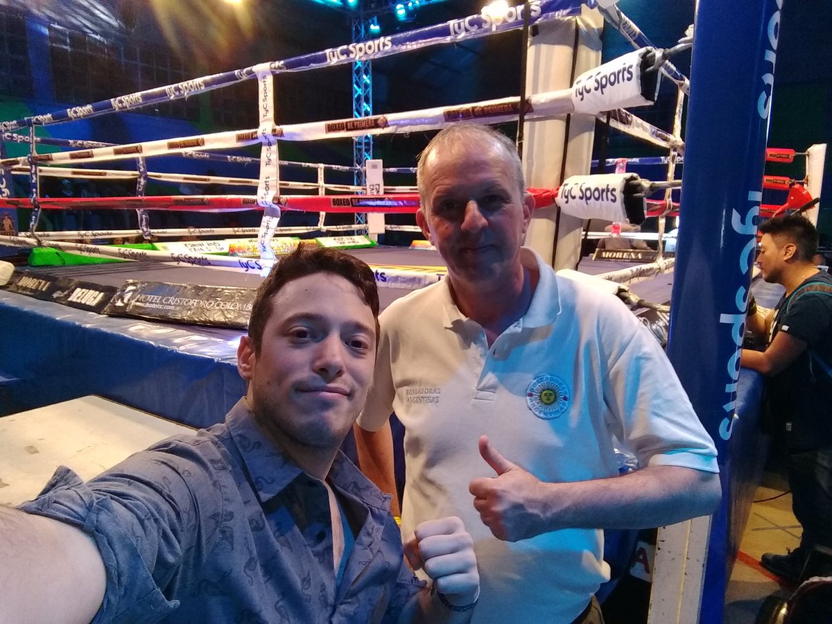 cercadelring's tweet photo. #Ahora! Ya estamos en el Estadio José María Gatica para la velada que tendrá como principal atractivo el duelo entre @latutibopp y #DeboraRengifo #CDREnElGatica #CDREnTodosLados #CercaDelRing
Además, @cuervo_box vs #VictorCabral y los debuts de #DanielCombi y #AlejandroCaputo https://t.co/5GmFGMY5N5