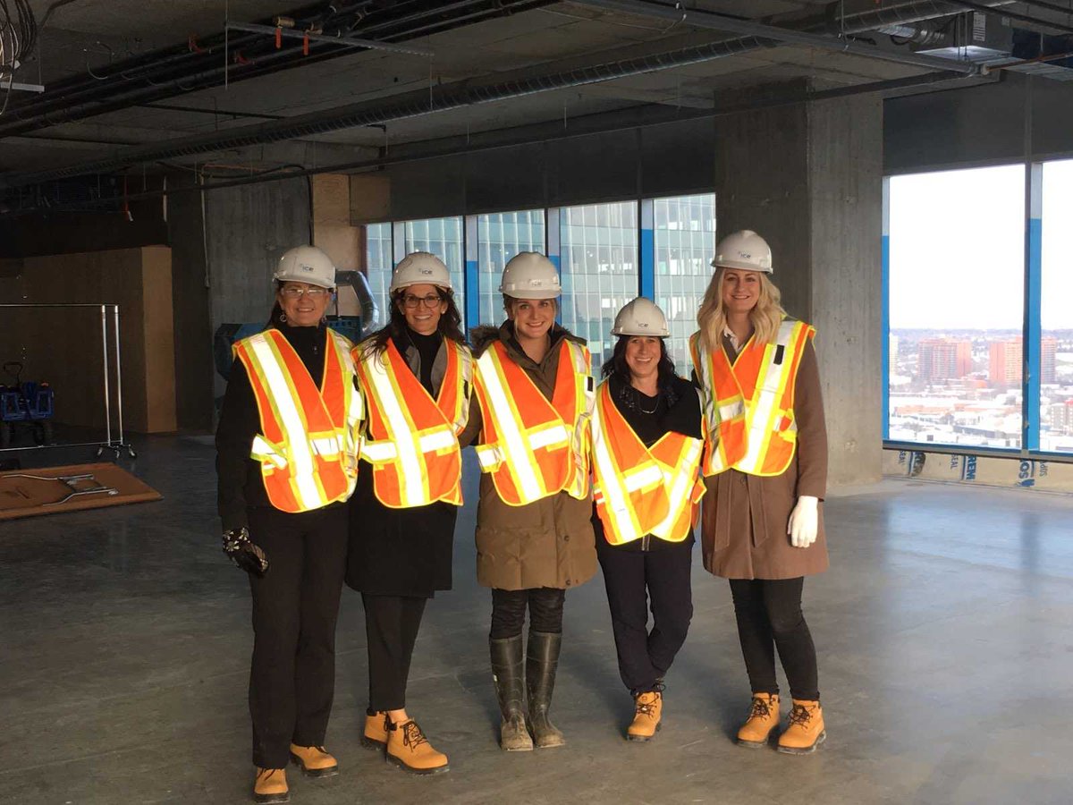 ShaunaBPR's tweet photo. @Brooklinepr in @IceDistrict for @Stantec topping off event #PPEfashion #BPRbold https://t.co/B9JupsZ87s