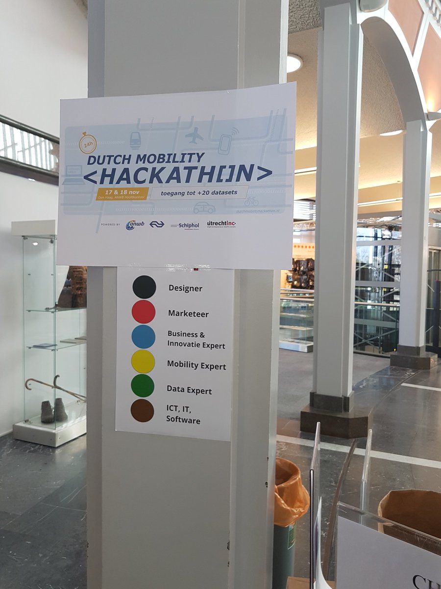 AYabzeg's tweet photo. Dutch mobility hackathon in den haag. Super gezellig en leerzaam event!
Georganiseerd door Ns, Anwb, Schiphol en utrecht inc.
#dmh2017 #NS #anwb #Schiphol  #leerzaam #innovate2017 https://t.co/bISI0bIbwF