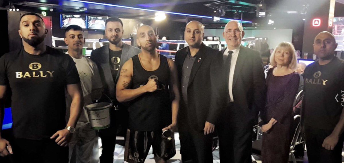 GoldmarkCom's tweet image. Goldmark Communities team with @DerianHouse representatives at the charity boxing event in Darwen #Goldmark
