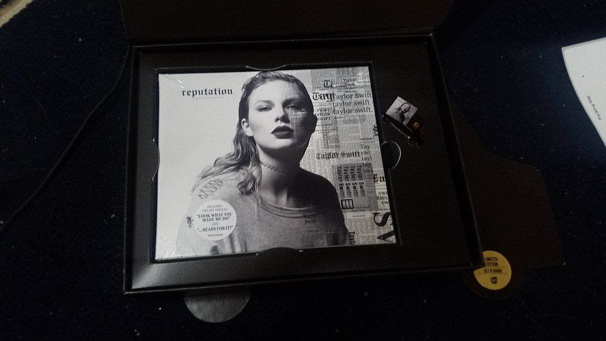jara_audrey's tweet photo. #taylorswiftdelivery #promo 💕💕 https://t.co/UaMLBwscv5