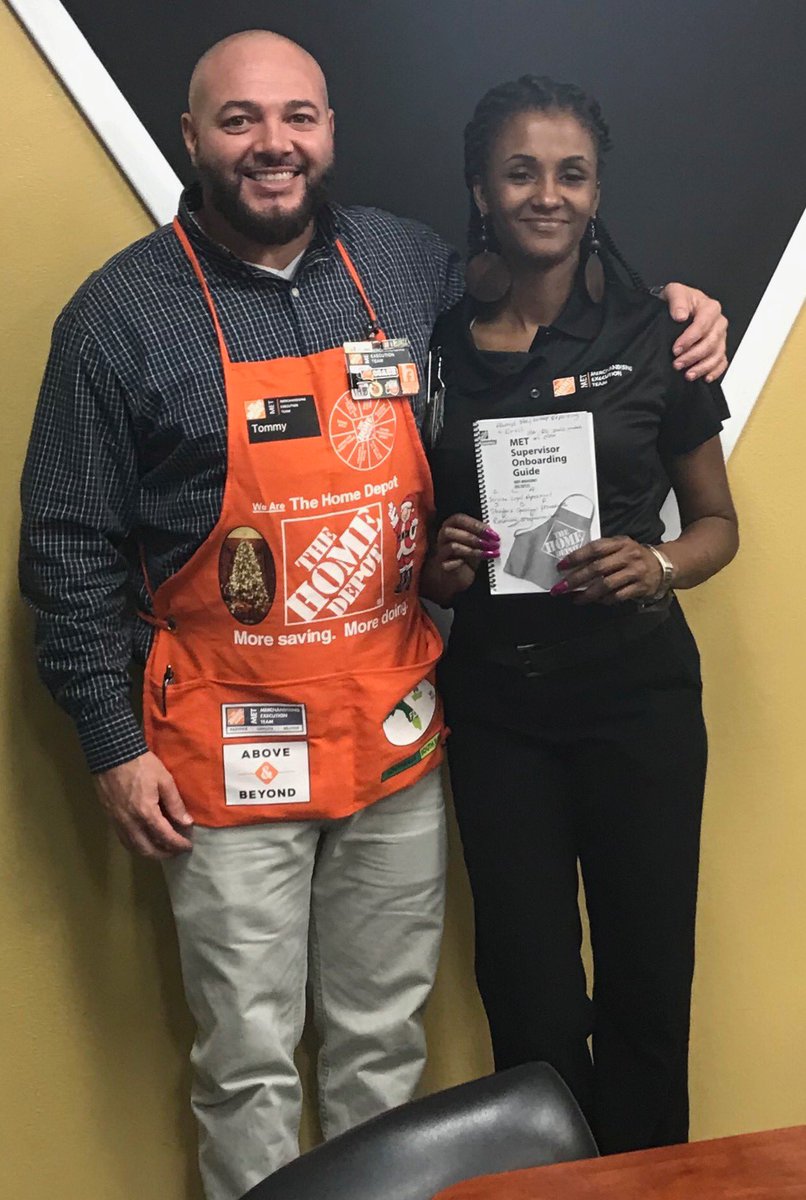 Congrats Ebony! St.279 (2p-11p packdown) new MET Supervisor! <a href="/HartleyDouglas/">Doug Hartley</a> <a href="/UBGarcia1/">U. B. Garcia</a>