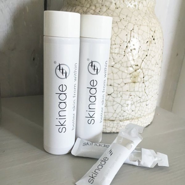 OrchardSkin's tweet photo. Giving the gift of glowing skin this Christmas ☺️ #Skinade contains lots of #Vitamin C, known to make skin brighter! https://t.co/fSP6WSNZrt