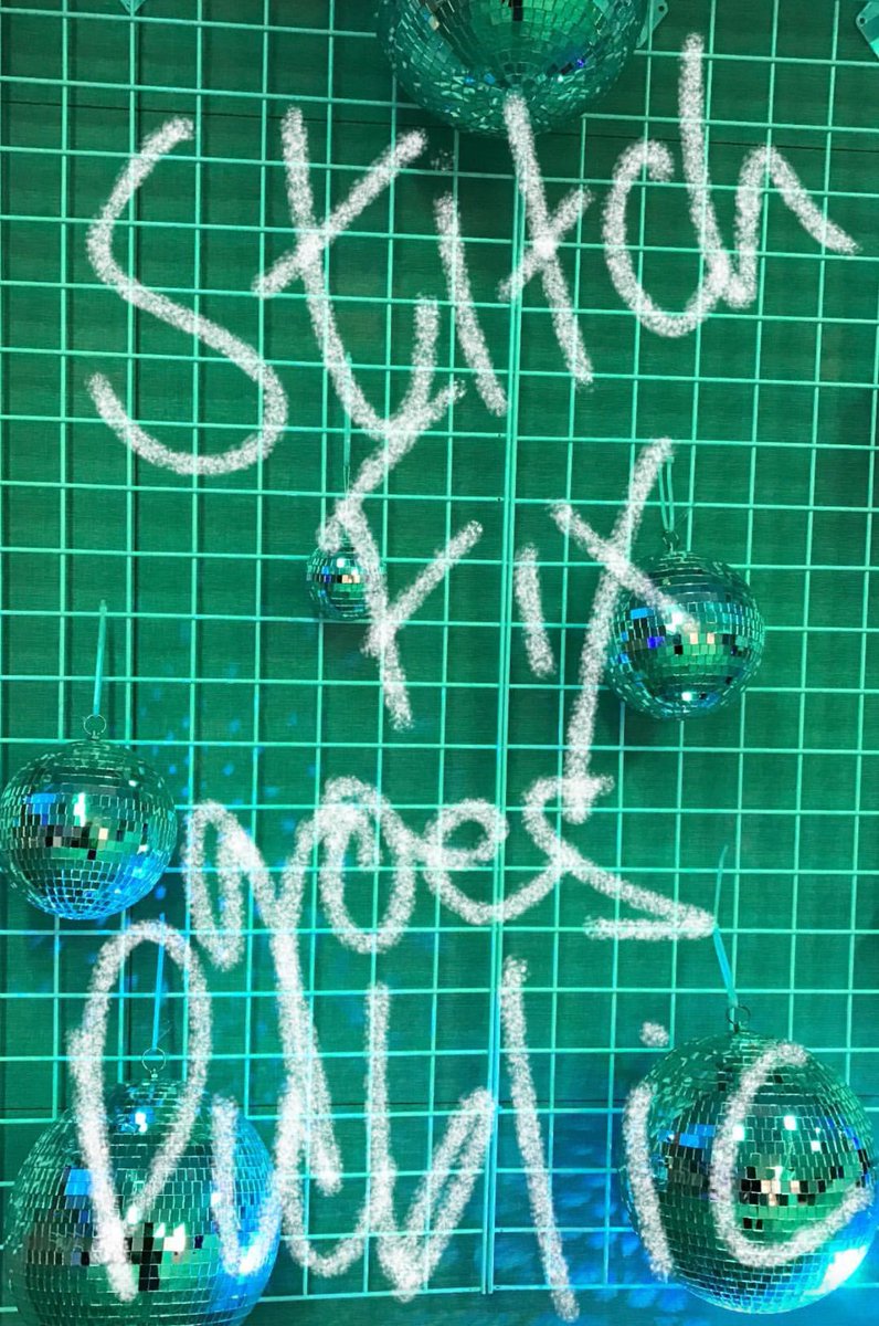 NasdaqExchange's tweet photo. π Congrats to @Stitchfix on this next chapter! We had an incredible day celebrating with you in #NYC and #SF! β€οΈ #StitchFixLife https://t.co/OwCD8pv0cR