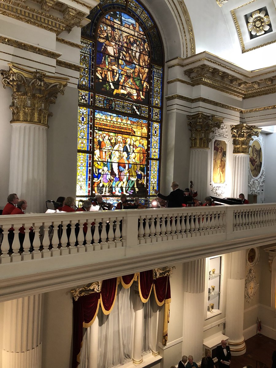 CoopersCompany's tweet photo. Thank you to @cccs_music, the Militaire Orchestra and the Militaire Fanfare Trumpeters for helping to create an exciting atmosphere here at #MansionHouse with @citylordmayor https://t.co/z39MCCkI8e
