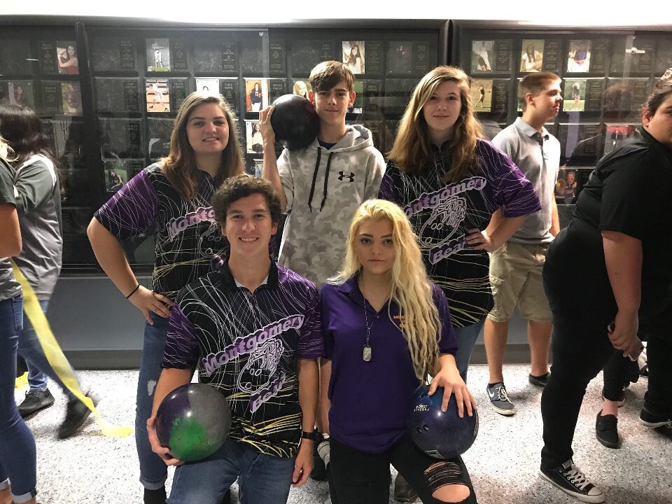 MHSBowlingClub's tweet photo. Lip Dub this morning. Game this evening. Good luck MHS bowlers. https://t.co/lB1grcs7z1