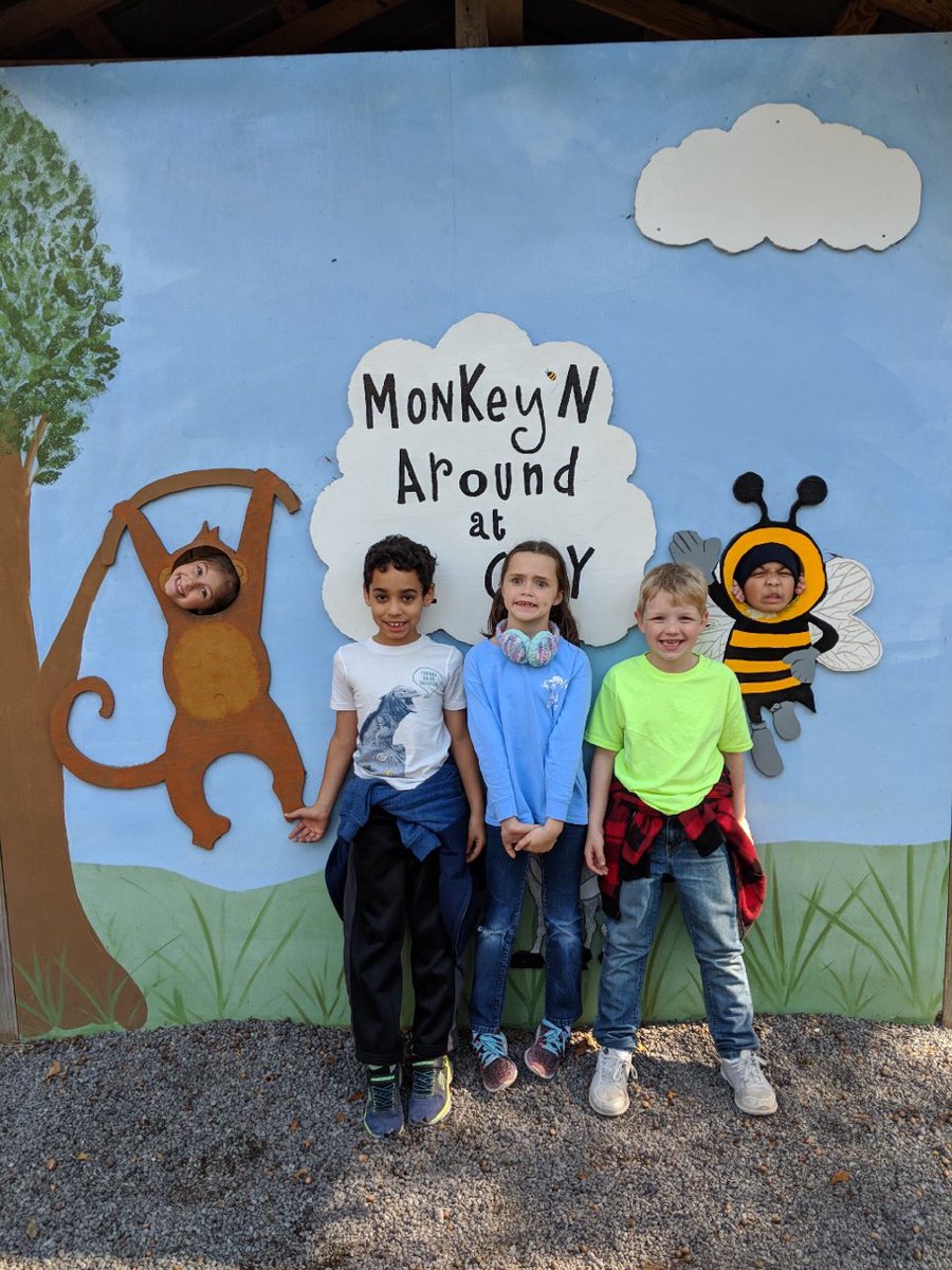 JosephRPyeElem's tweet photo. We had lots of hands on fun, and great #21stCenturyLearning experiences this week! Our 2nd graders went to Bee City, and our Kindergartners went to West Farm Corn Maze. We love to learn in our community! #teamPye https://t.co/2psp02pd8r