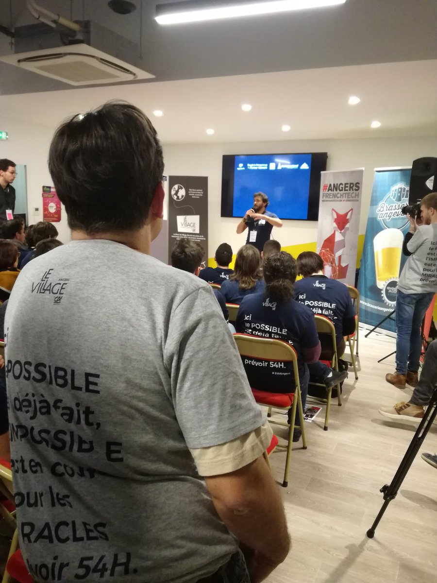 StartupAngers's tweet photo. 10eme pitch au #SWAngers ! Et ce n'est pas fini ! Les noms de code : #elvis #tribu #sentinelle #villisnco #croissancenum #weareone https://t.co/3fo3KqlpUb