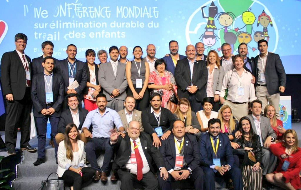 rflores_ar's tweet photo. Mis felicitaciones a todos los que participaron en la organización de la IV Conferencia Mundial sobre la Erradicación Sostenida del Trabajo Infantil @CLConf17. Un verdadero éxito 👏👏👏 @mintrabajo @JorgeTriaca @velezgus @eseverriok @juanfurnari @cosimanos https://t.co/4LIEstP0gA