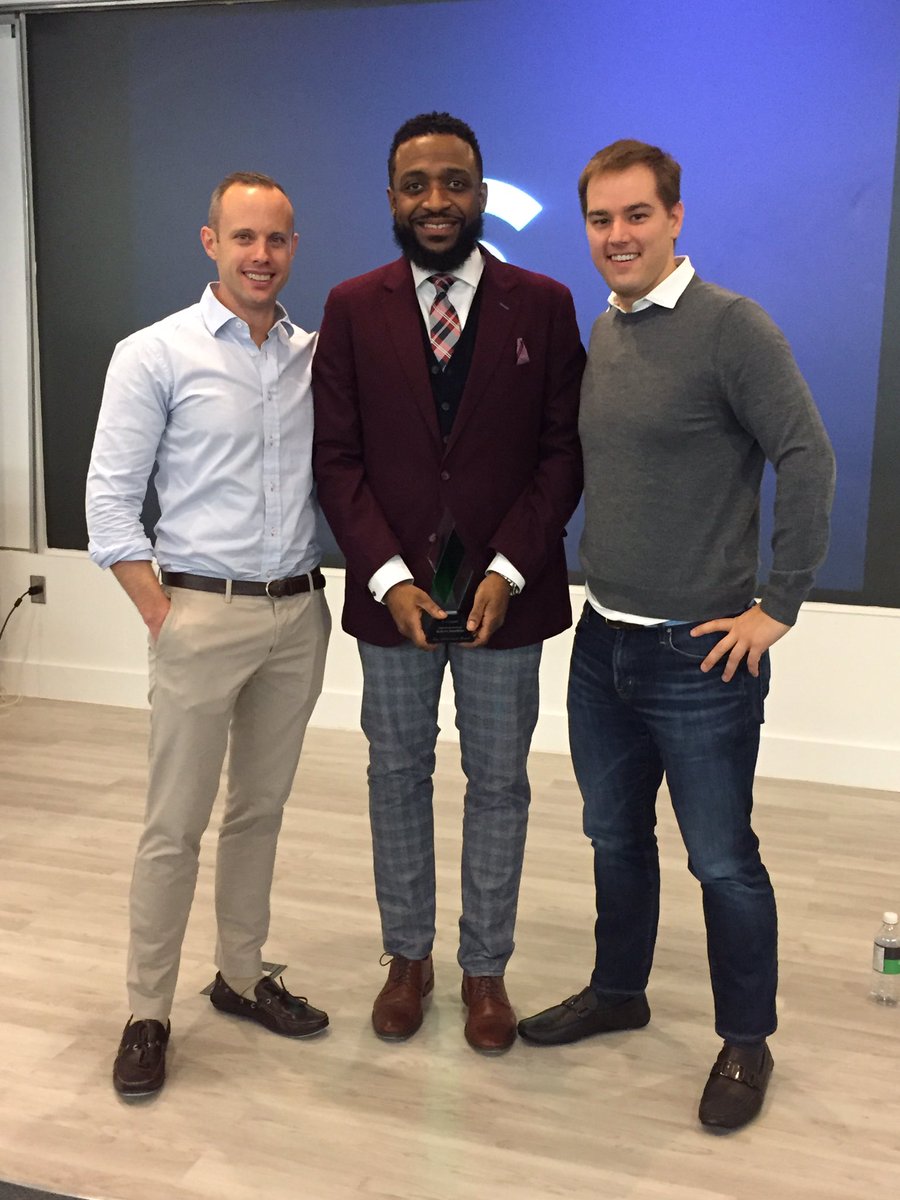lifeatfp's tweet photo. Congrats to Robert D. for being the first Sales Consultant in Frontpoint history to hit 3000 sales! 🎉 Here's to many more! #lifeatfp https://t.co/kNd6azANaG