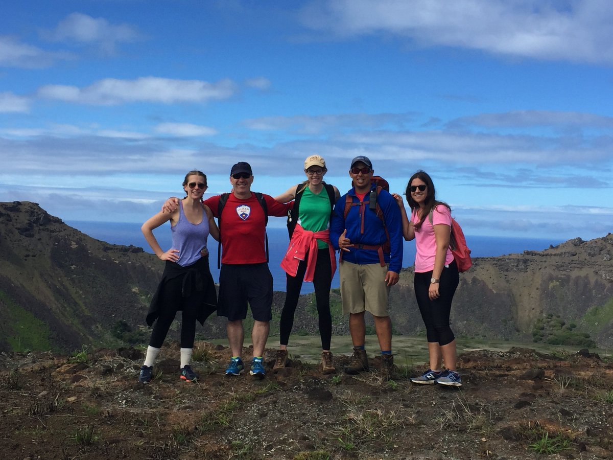 Blue_Parallel's tweet image. #BlueParallel is exploring the fabulous and remote #RapaNui on our latest #FAM trip. South American #summer is the perfect time for a trip to Chile and the fascinating Easter Island!

blueparallel.com/easter-island-…