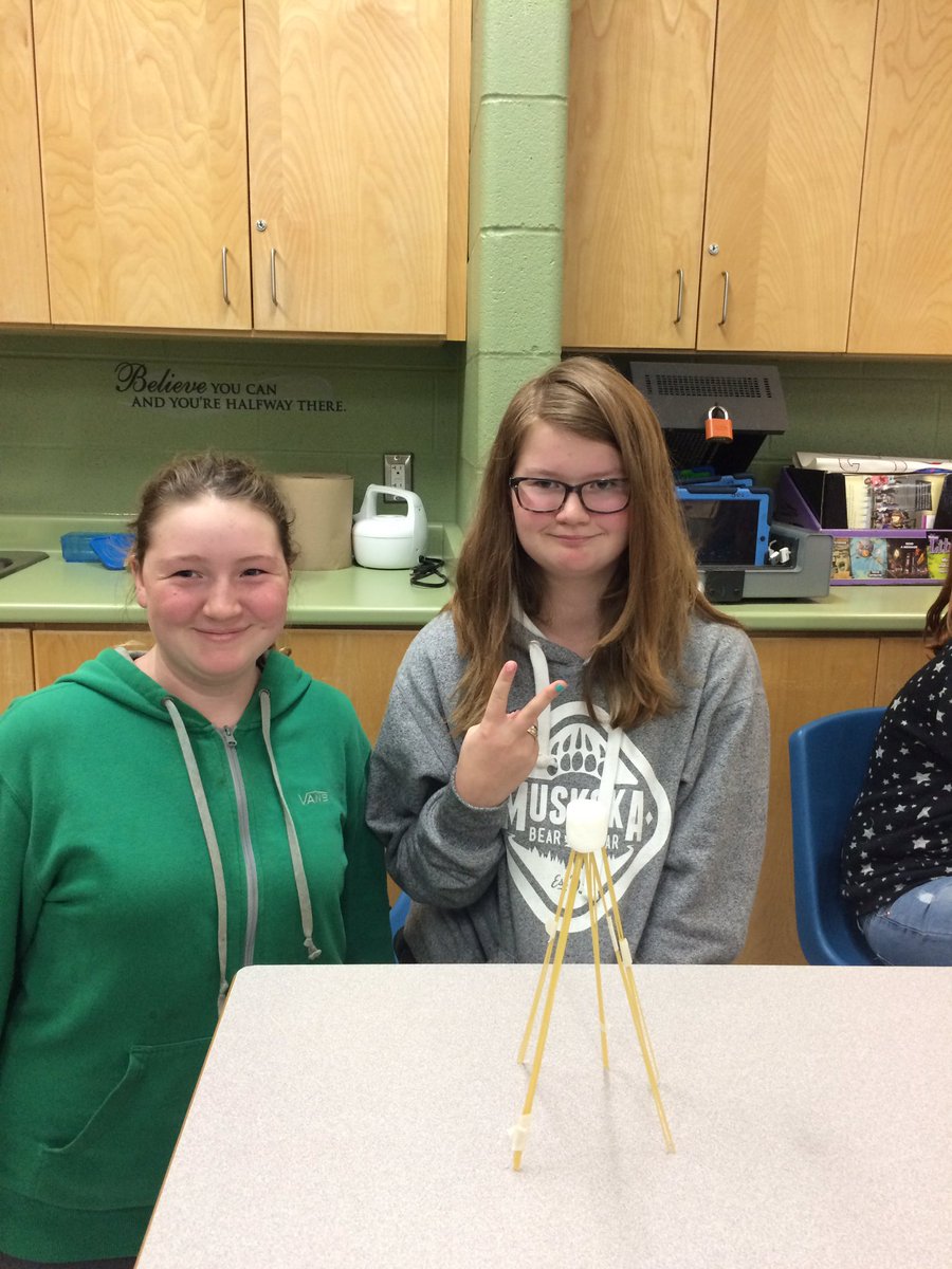 PamLittle_mfps's tweet photo. Stem marshmallow challenge @MuskokaFallsPS https://t.co/knechIWTs6