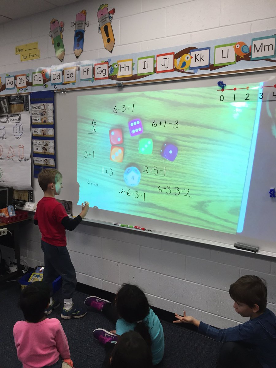 1mrsbedingfield's tweet photo. Challenging our brains to come up with different ways to get 4 @ThinkFun #Ivyhillleague #mathdicejr https://t.co/fpE4QG0sNW