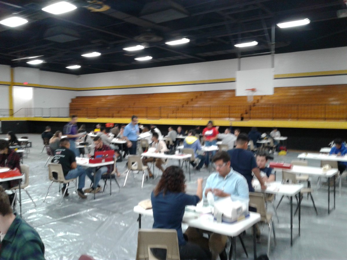 JaurrietaSergio's tweet image. #TSA Tech Day at #Parkland_HS all area schools compete #I_am_EPISD problem solving competition #STEM #STEAM